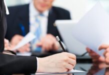 Чому затримують зарплати військовим та як діяти у таких ситуаціях?